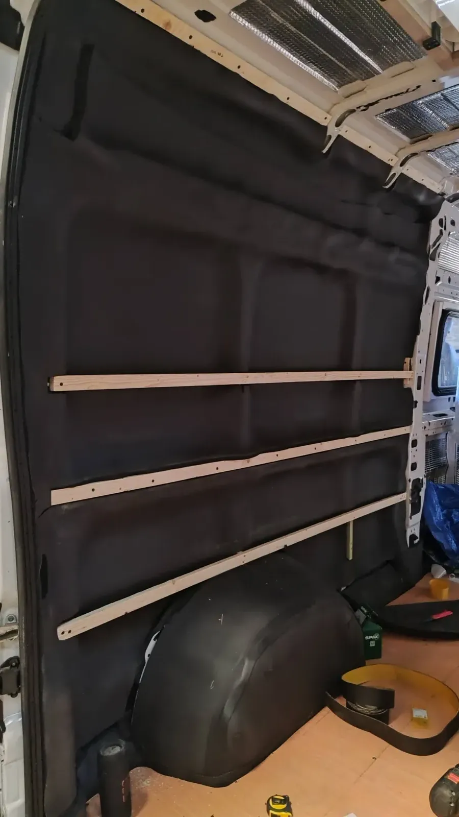 Isolation des parois du van